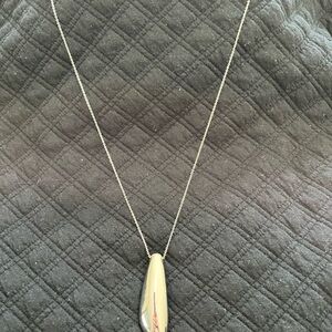Elegant Silver Pendant Necklace